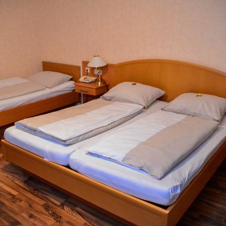 Flair Hotel Gruener Baum Донауэшинген Экстерьер фото