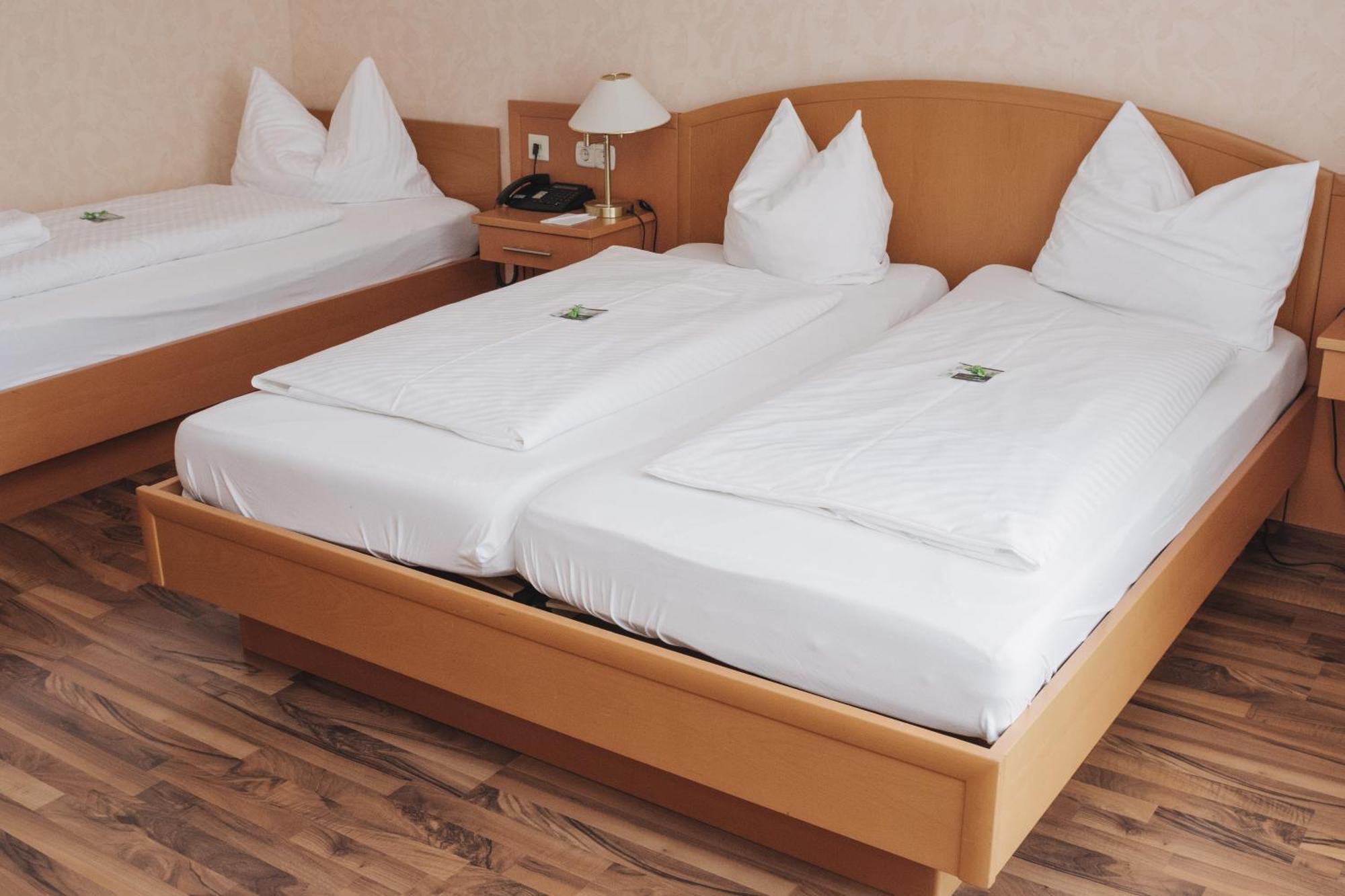 Flair Hotel Gruener Baum Донауэшинген Экстерьер фото