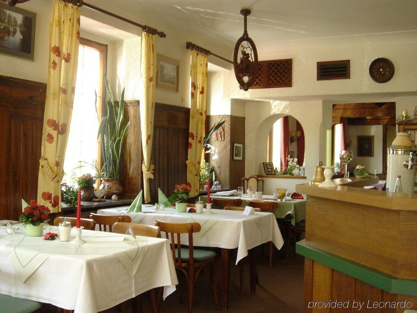 Flair Hotel Gruener Baum Донауэшинген Ресторан фото