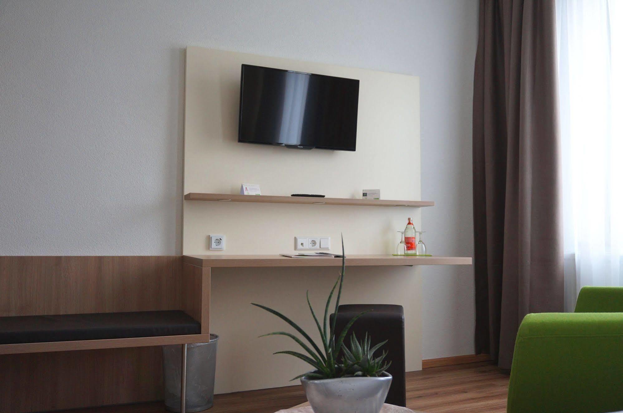 Flair Hotel Gruener Baum Донауэшинген Экстерьер фото