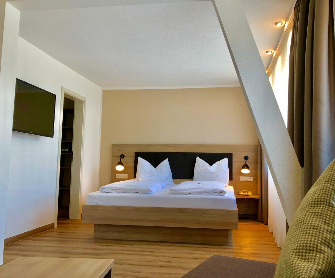 Flair Hotel Gruener Baum Донауэшинген Экстерьер фото
